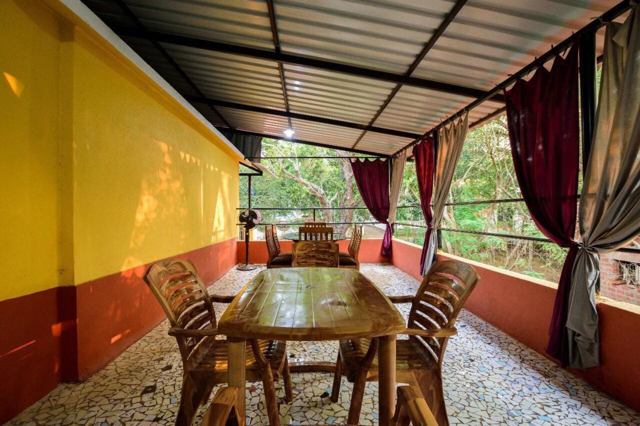 Ronnie's Private Pool Villa